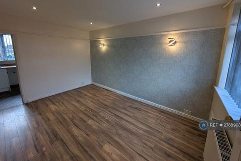 3 bedroom semi-detached house to rent, Annable Road, Manchester, M43
