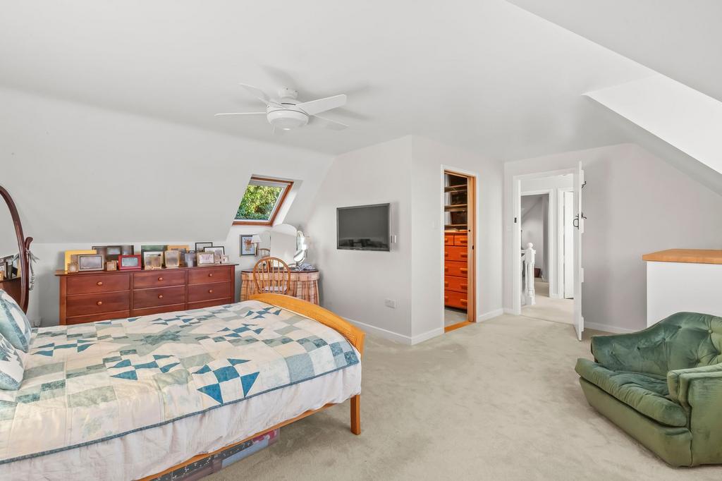 Principal bedroom