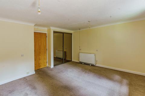 undefined, 8 Ashdown Gate, London Road RH19