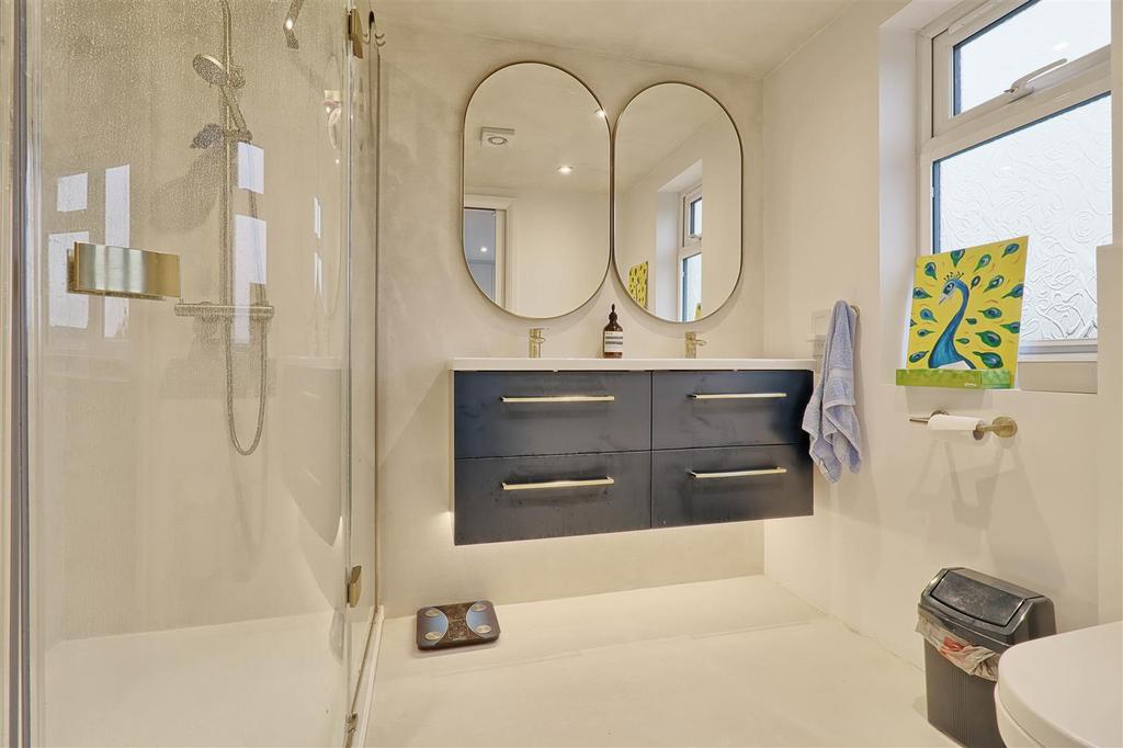 En-Suite.jpg