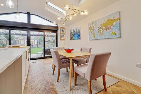 4 bedroom semi-detached house to rent, Greville Road, Cambridge