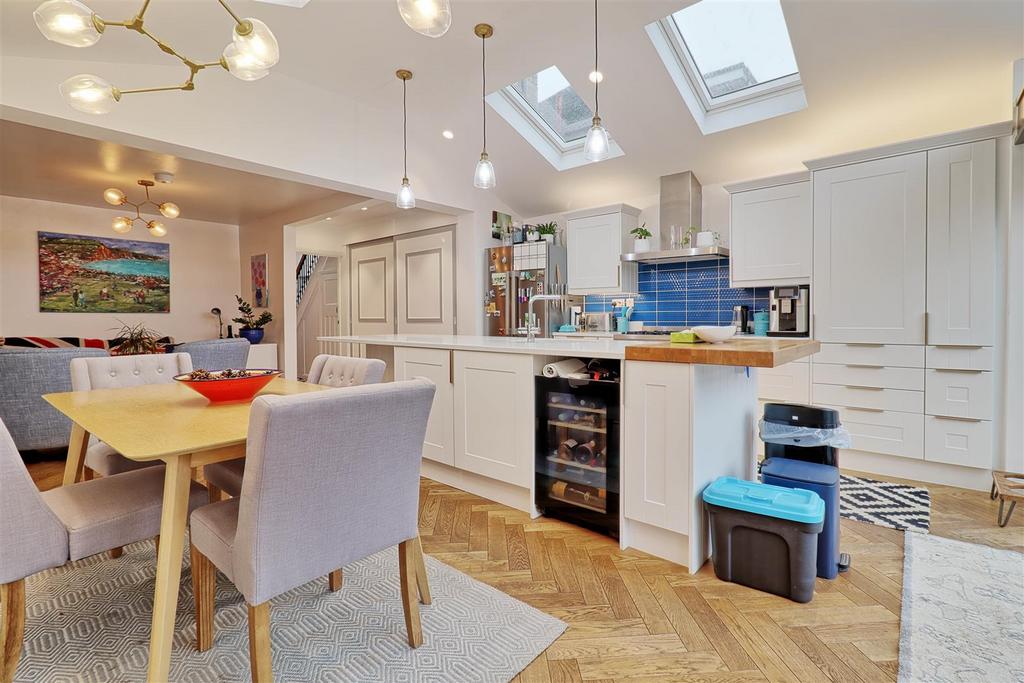 Kitchen - Diner 2.jpg