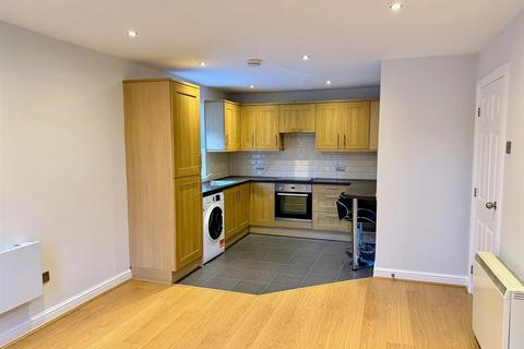 2 bedroom flat to rent, Mossfield Road, Kings Heath, Birmingham, B14