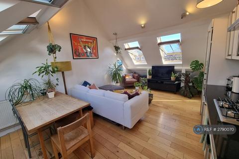 2 bedroom flat to rent, Brixton Road, London, SW9