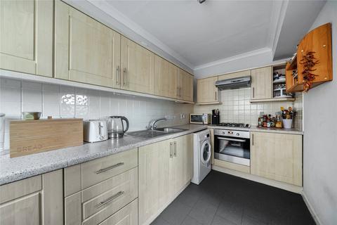 2 bedroom flat for sale, Berrylands, Surbiton KT5