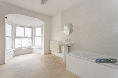 undefined, Queens Road, East Sussex, TN34