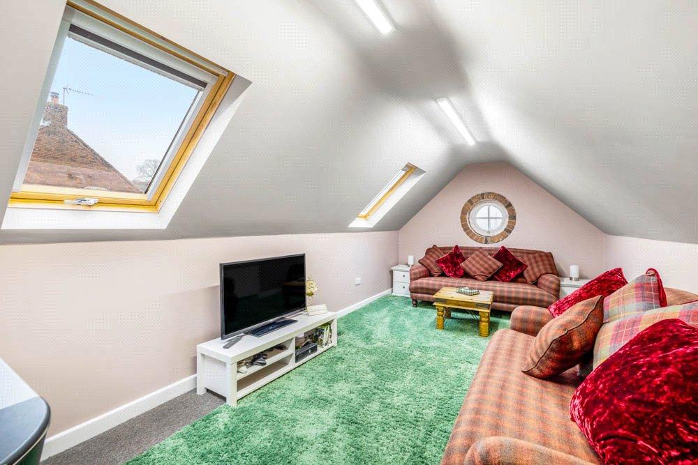 Games Room (Garage)