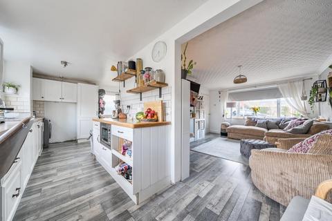 undefined, Marlborough Close,  Carterton,  Oxfordshire,  OX18