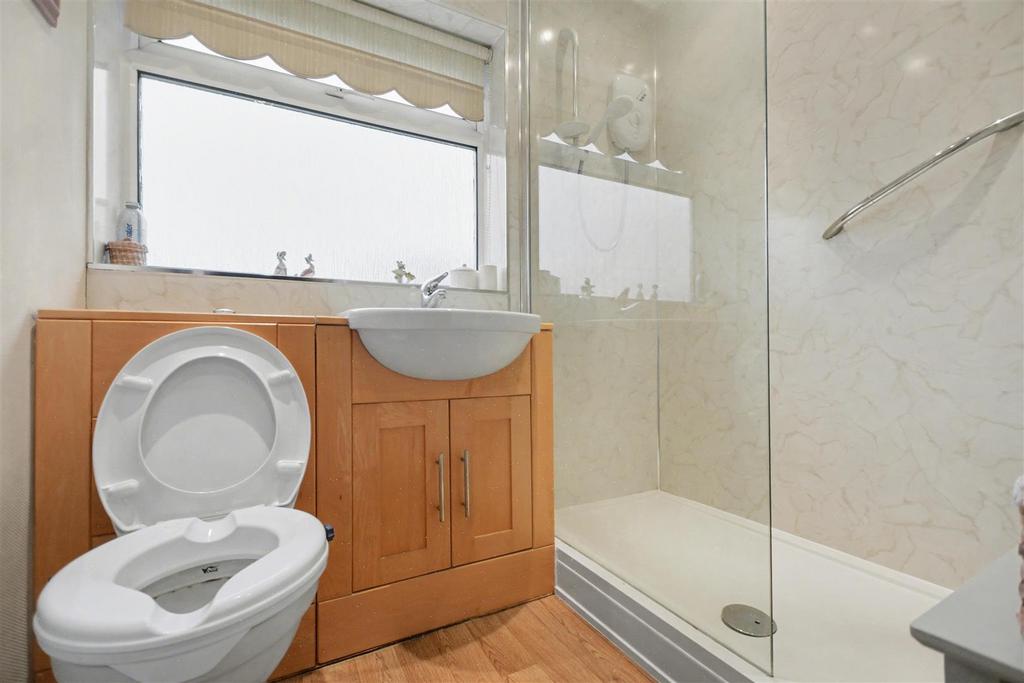 Shower Room.jpeg