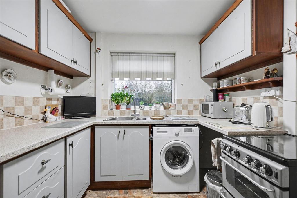 Kitchen 1.jpeg