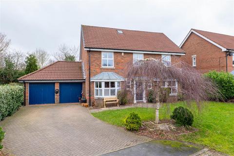 4 bedroom detached house for sale, Loxwood Close, Walton-Le-Dale, Preston
