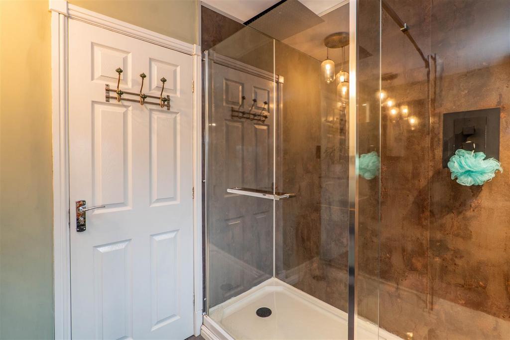 Bedroom Two Ensuite