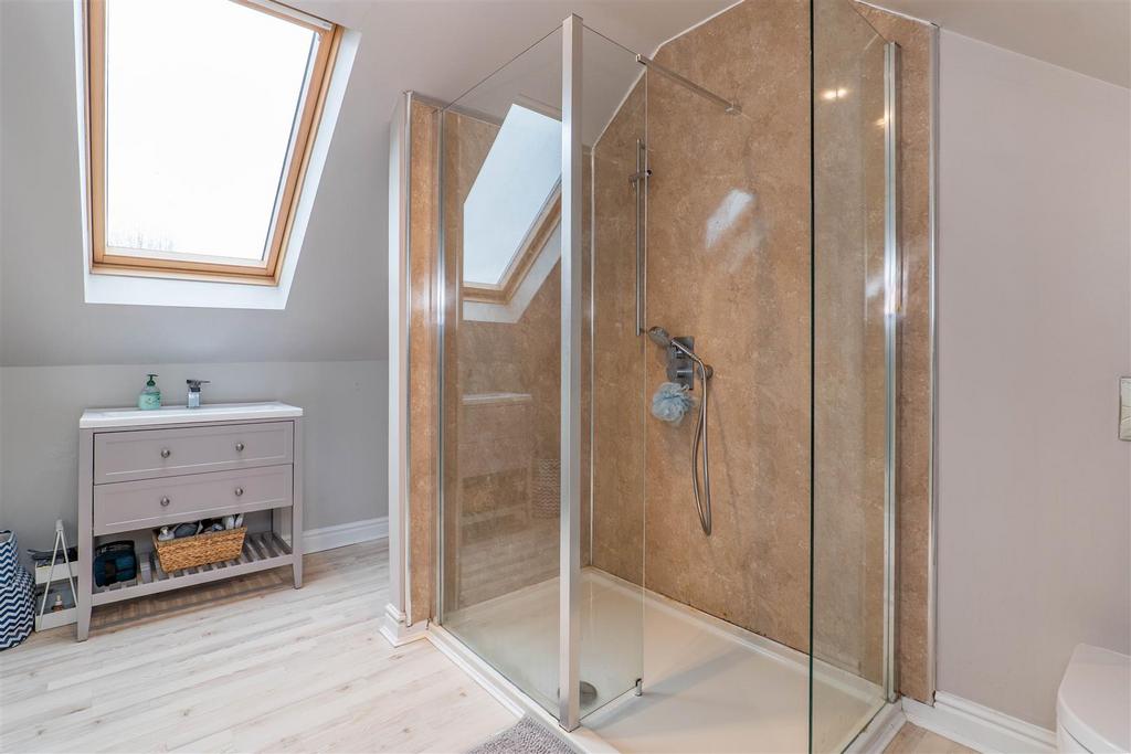 Master Bedroom Ensuite