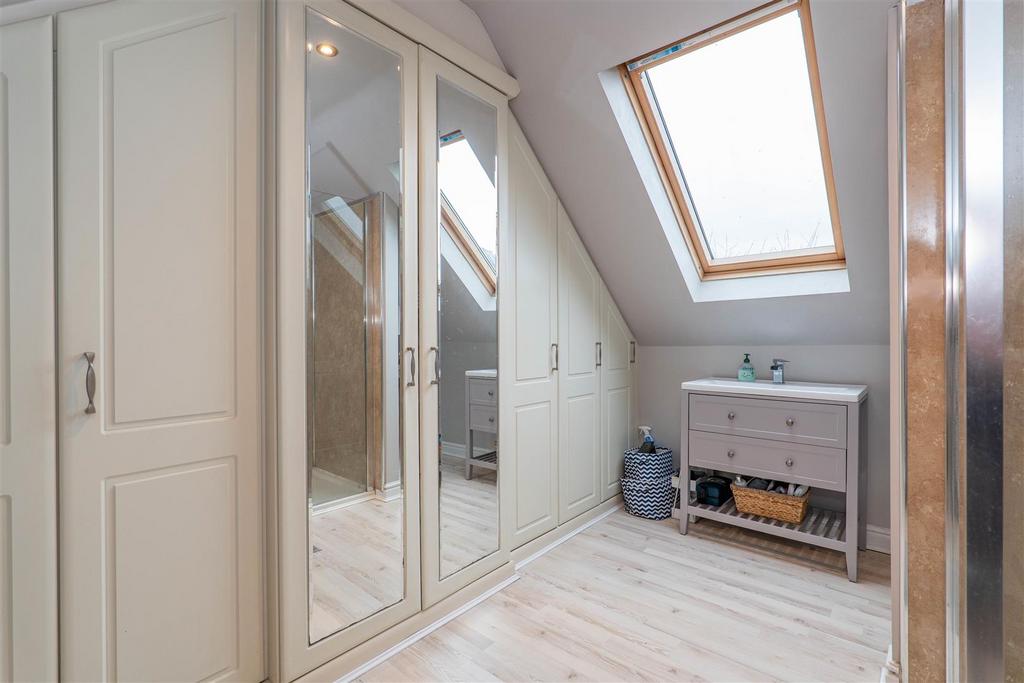 Master Bedroom Ensuite