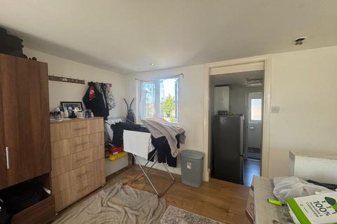 undefined, Nags Head Road, Enfield
