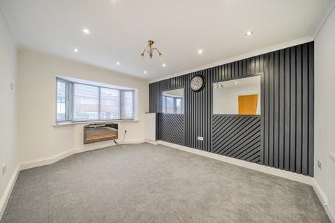 4 bedroom end of terrace house for sale, The Chase, Watford, Hertfordshire