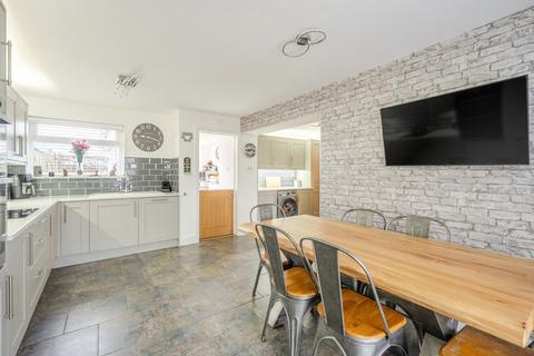 4 bedroom bungalow for sale, Raebarn Close, Cheriton, Alresford, Hampshire, SO24