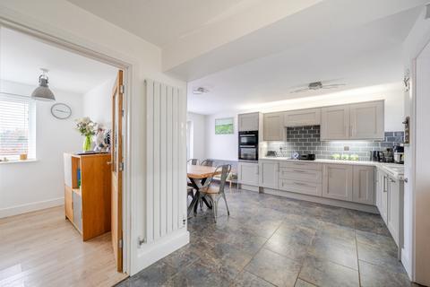 4 bedroom bungalow for sale, Raebarn Close, Cheriton, Alresford, Hampshire, SO24