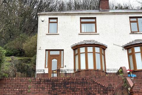 Gwar Y Caeau, Port Talbot, Neath Port Talbot.