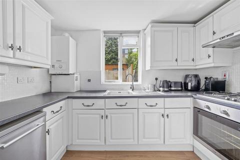 1 bedroom flat for sale, Benthal Road, London N16 7AP