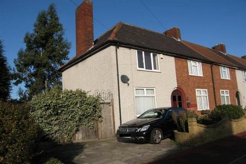 2 bedroom end of terrace house to rent, Stamford Road, Dagenham RM9