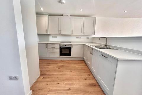 3 bedroom semi-detached house to rent, Furlong Way, Greater Manchester, Salford, M6
