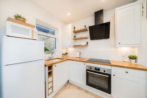 undefined, Piper Road, Kingston Upon Thames KT1