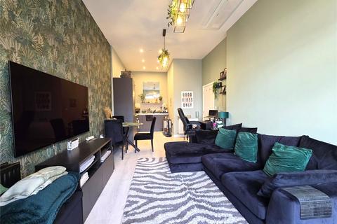 2 bedroom apartment for sale, Carnation Gardens, Hayes, Greater London, UB3