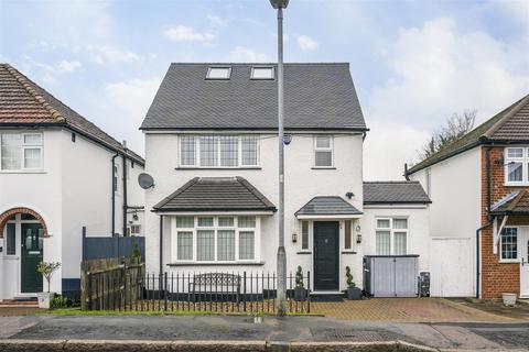 Herkomer Road, Bushey WD23