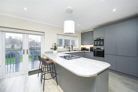4 bedroom house for sale, Herkomer Road, Bushey WD23