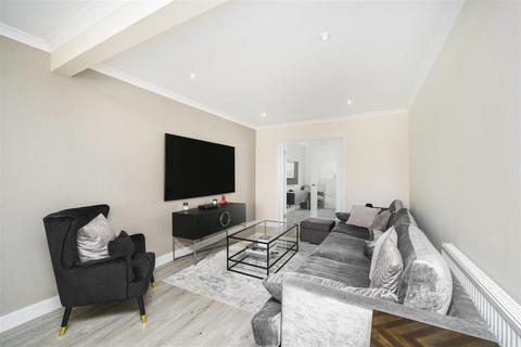 4 bedroom house for sale, Herkomer Road, Bushey WD23