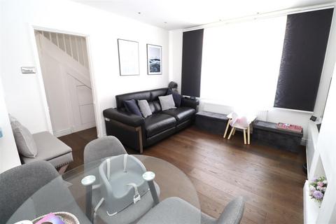 3 bedroom terraced house for sale, Abbots Road, Edgware, HA8