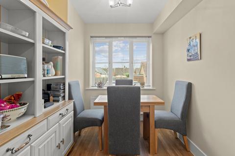 3 bedroom semi-detached house for sale, Stumblewood Close, Uckfield, East Sussex, TN22