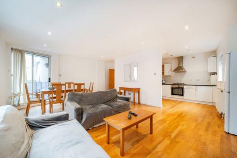 2 bedroom flat to rent, Manilla Street, London E14