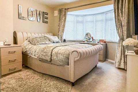 undefined, Lentons Lane, Aldermans Green, Coventry * BEAUTIFUL THROUGHOUT *