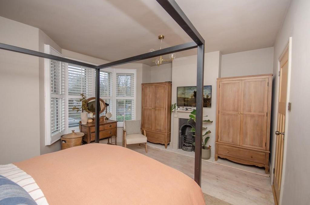Bedroom one.jpg