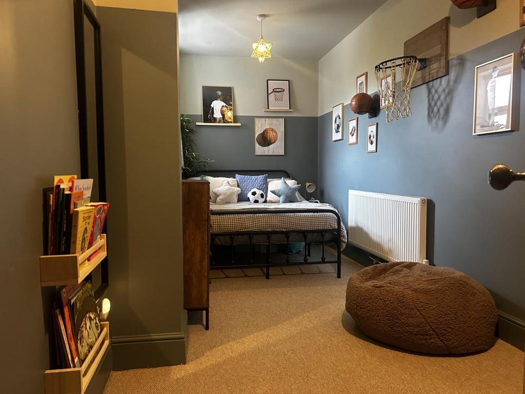 Bedroom 3 pic 2.jpg