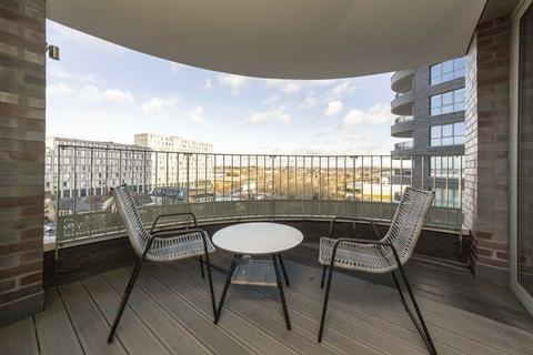 2 bedroom flat to rent, Union Way, London NW10
