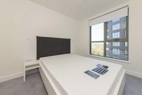 2 bedroom flat to rent, Union Way, London NW10