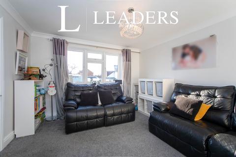 3 bedroom semi-detached house to rent, Knights Road, Hoo, ME3