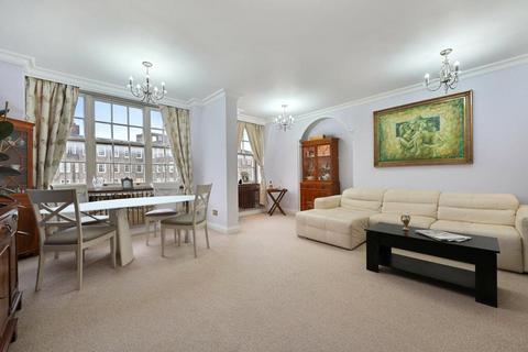 3 bedroom apartment to rent, Circus Lodge, St John's Wood NW8
