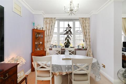 3 bedroom apartment to rent, Circus Lodge, St John's Wood NW8