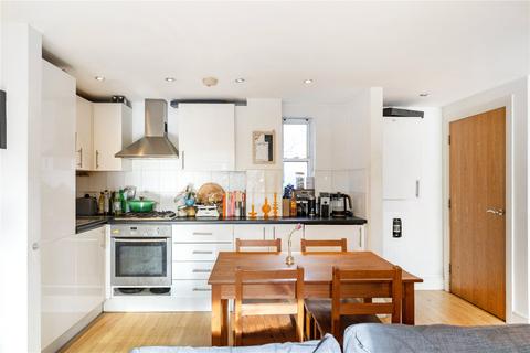 1 bedroom flat for sale, Sandringham Road, London, E8