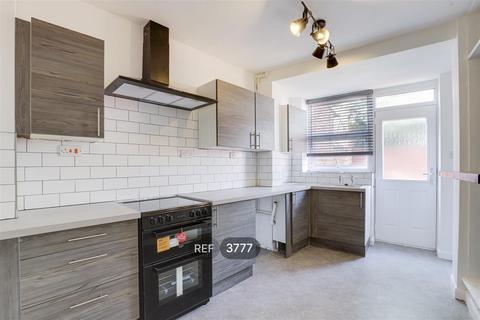 2 bedroom terraced house to rent, Nottingham NG7