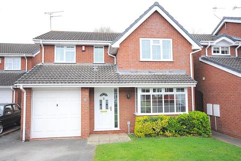 4 bedroom detached house to rent, Bakewell Drive, Stone