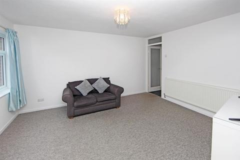 undefined, Oak Avenue, Newport
