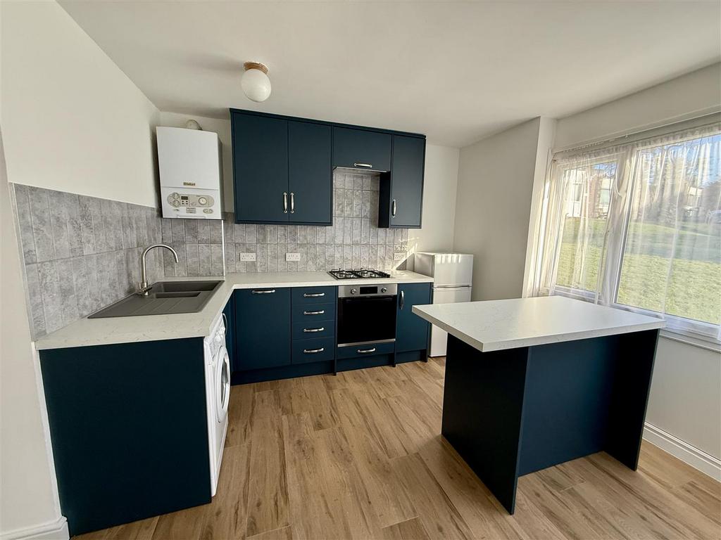 Living Area: