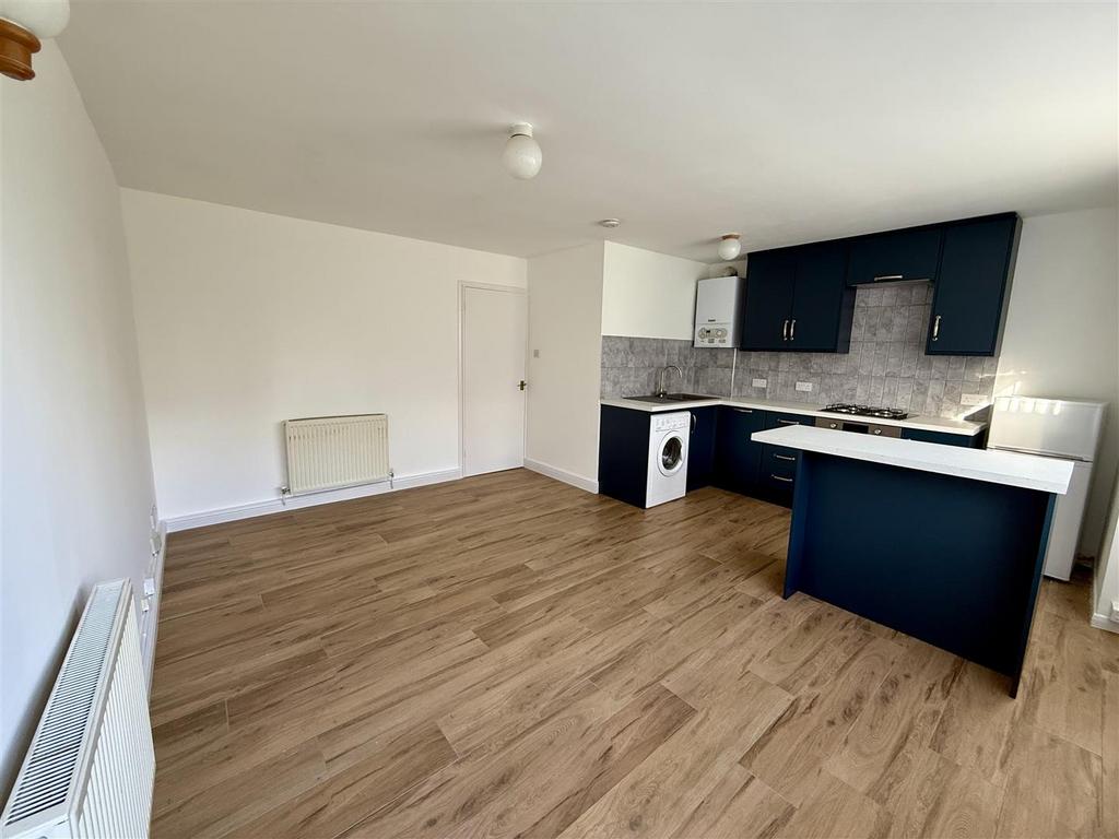 Living Area: