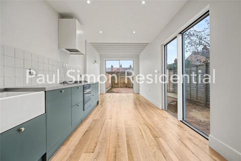 undefined, Chesterfield Gardens, Harringay, London, N4