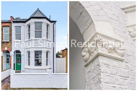 undefined, Chesterfield Gardens, Harringay, London, N4